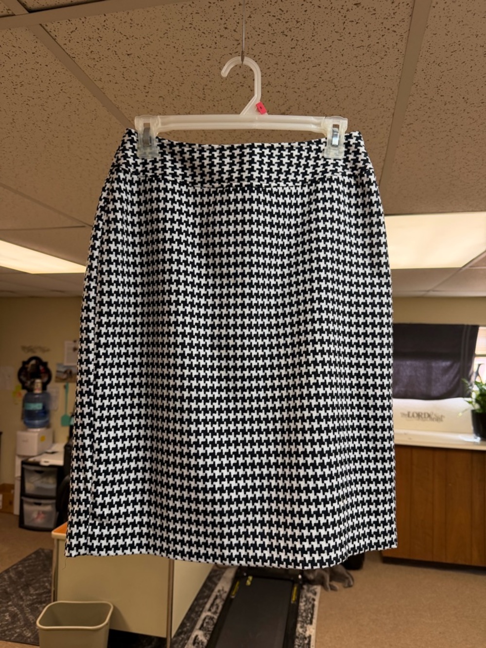 Worthington Black & White Houndstooth A-Line Skirt